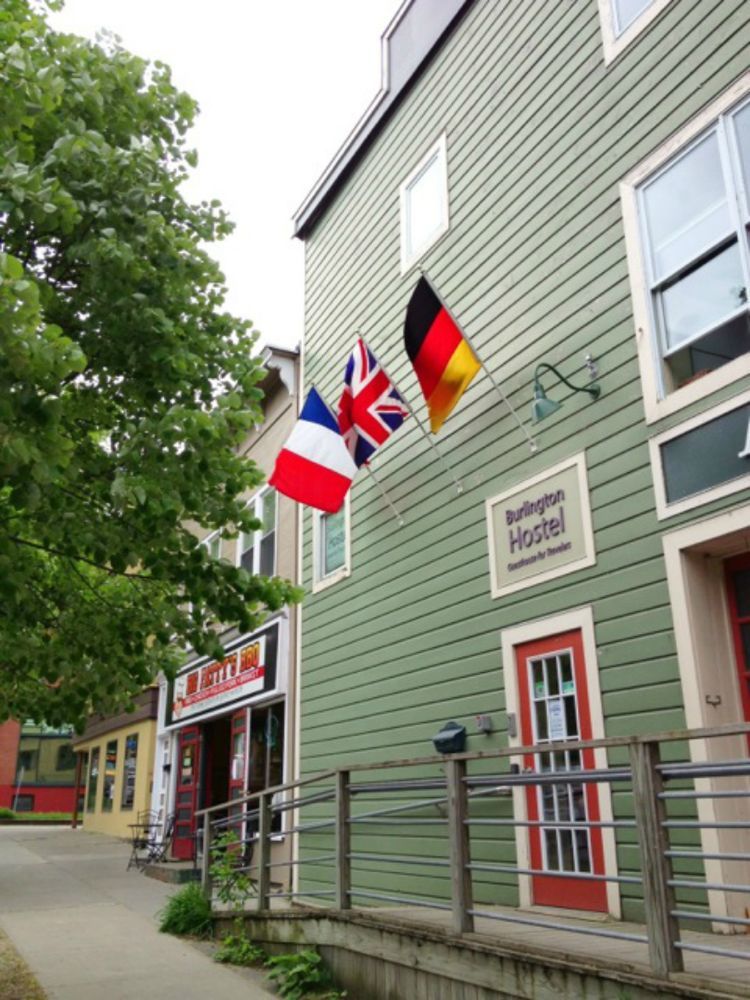 The Burlington Hostel Exterior photo